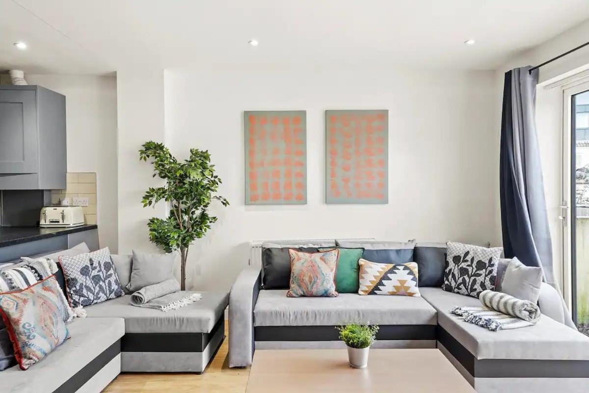 Elegant Flat - Sleeps 8 Lägenhet Bristol Exteriör bild
