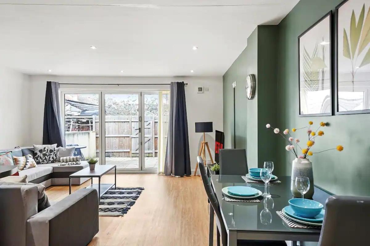 Elegant Flat - Sleeps 8 Lägenhet Bristol Exteriör bild